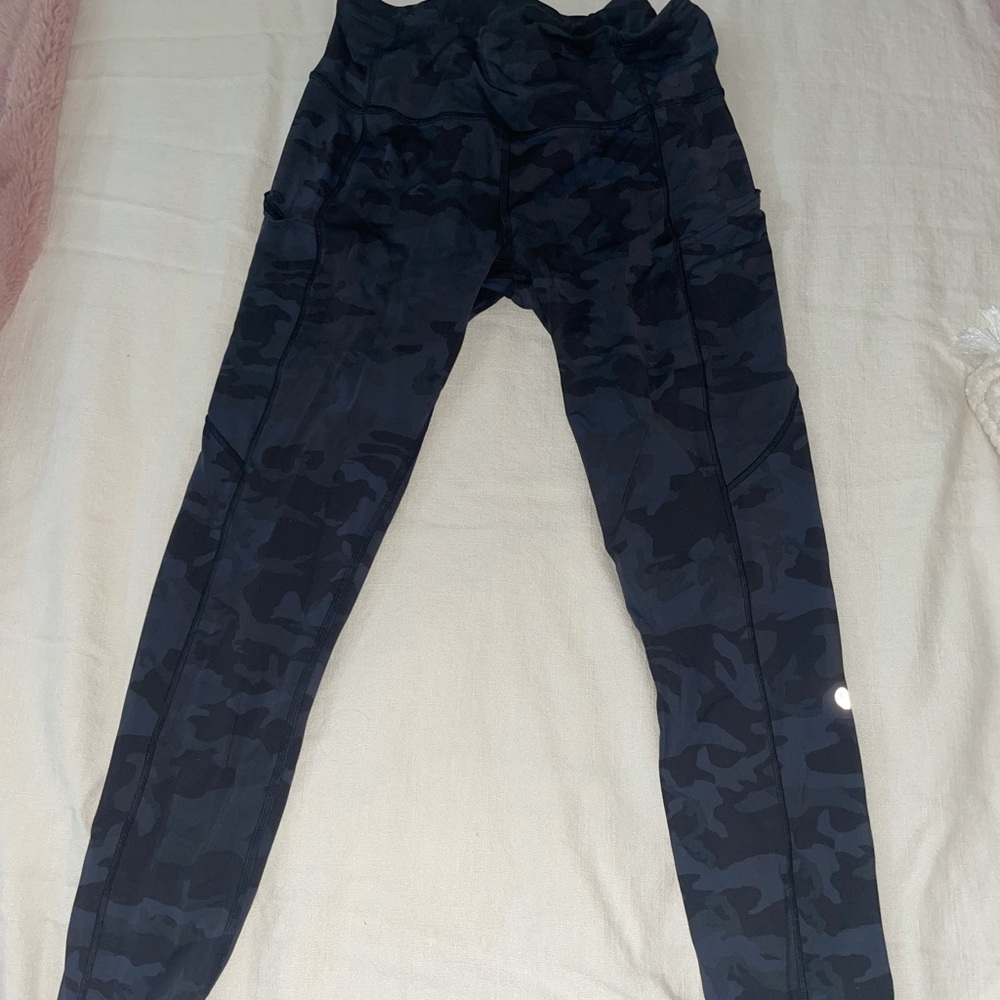 Lululemon leggings, Size 8, Black Camo
